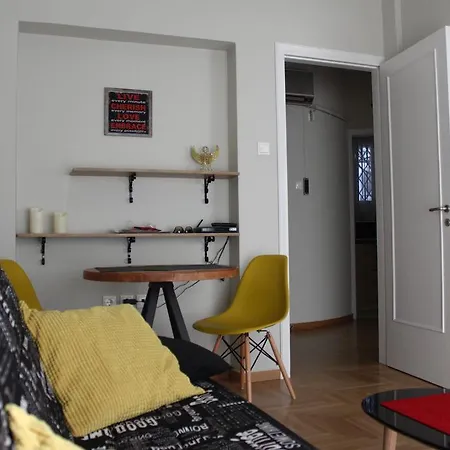 Apartment Cheery In The Center Of Athens